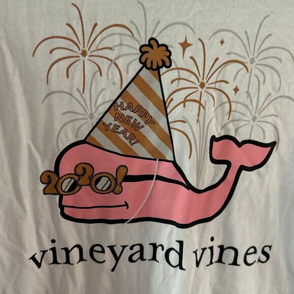 Vineyard Vines Happy New Year white long sleeve graphic T-shirt size M - Picture 2 of 4
